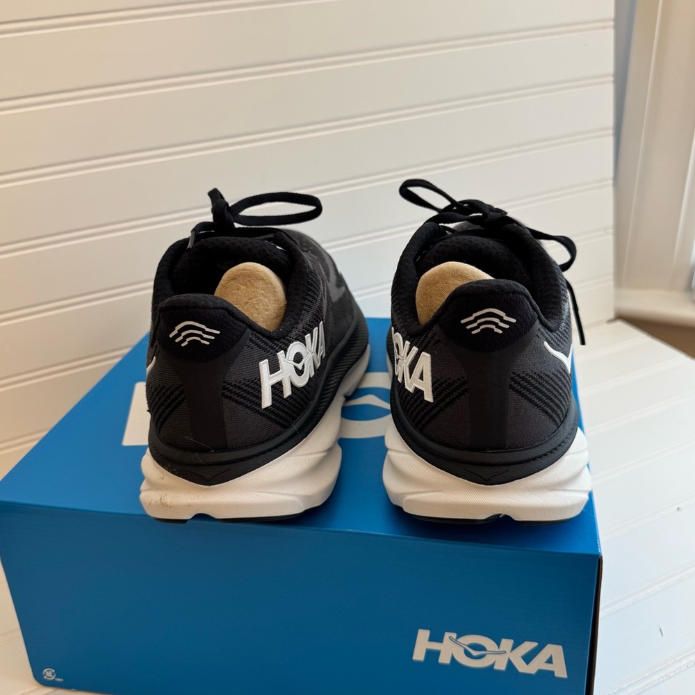 Hoka Clifton 9 9.5 wide sneakers - Picture 4 of 5
